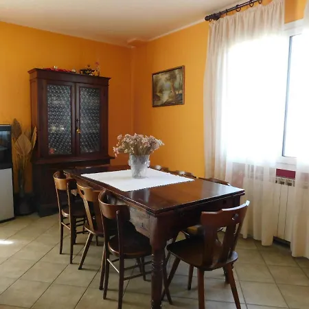 Nyaraló Appealing Holiday In With Garden *