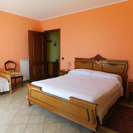 Nyaraló Appealing Holiday In With Garden *