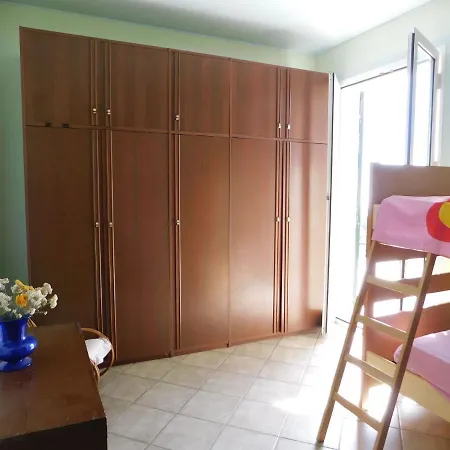 Appealing Holiday In With Garden * San Remo