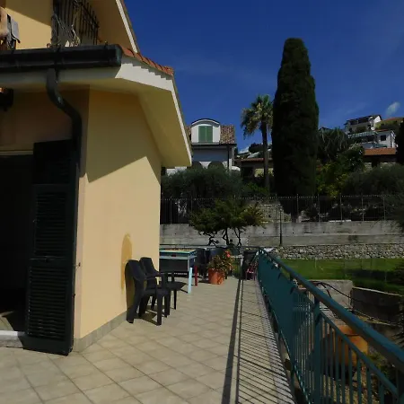 Appealing Holiday In With Garden * San Remo