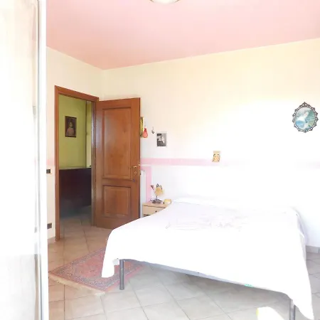 Nyaraló Appealing Holiday In With Garden San Remo